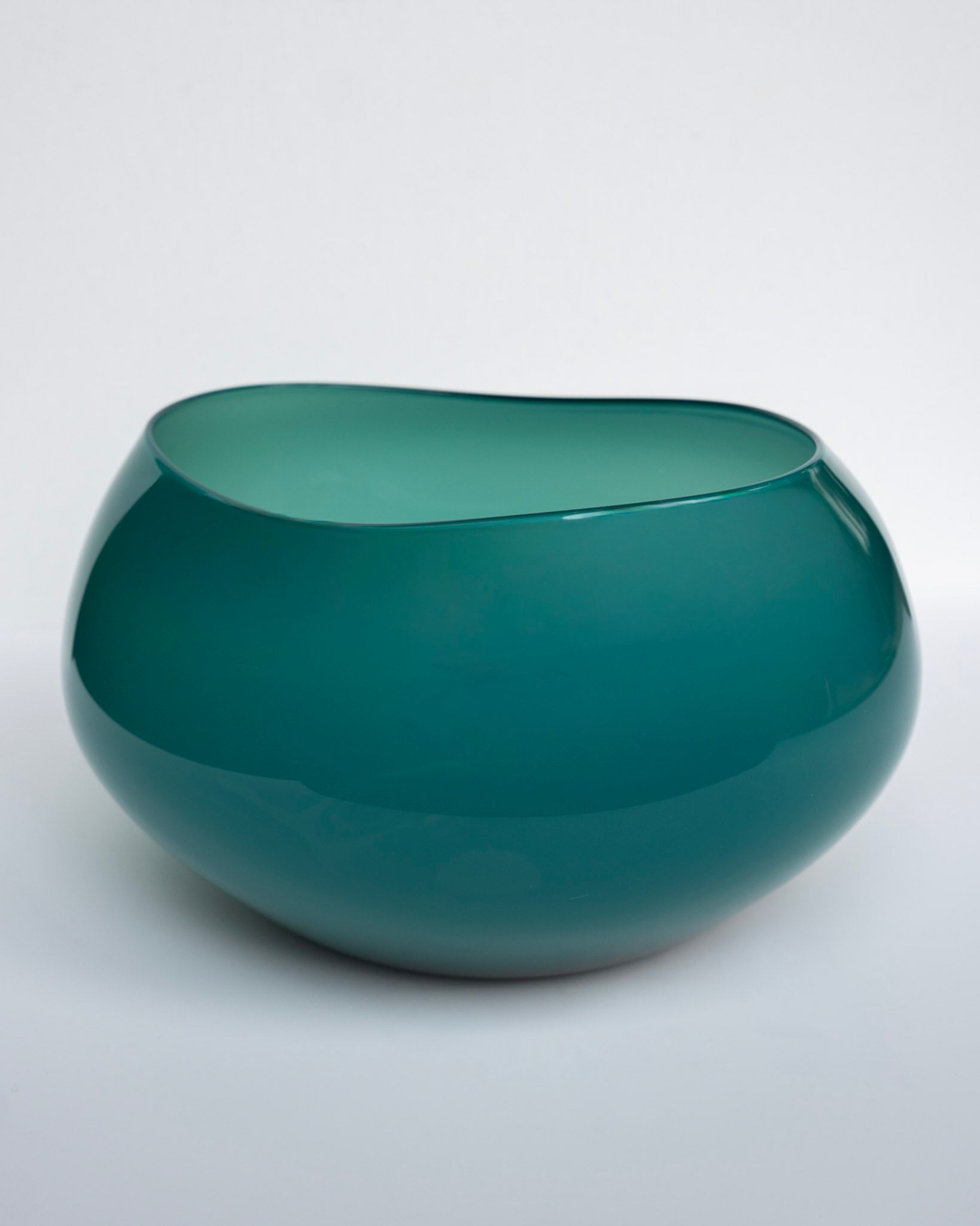 Skål i mørkgrønn glass
